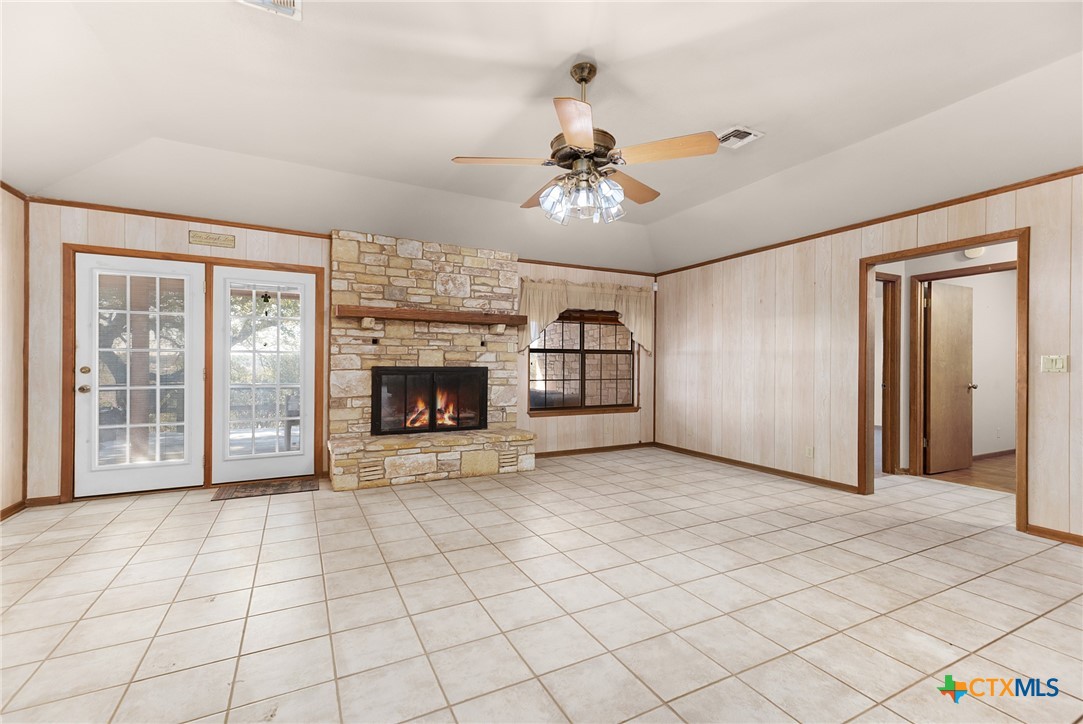 181 Spring Street Property Photo 14
