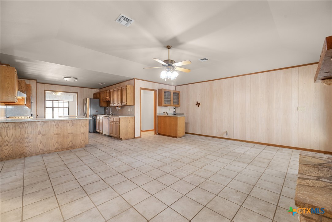 181 Spring Street Property Photo 16