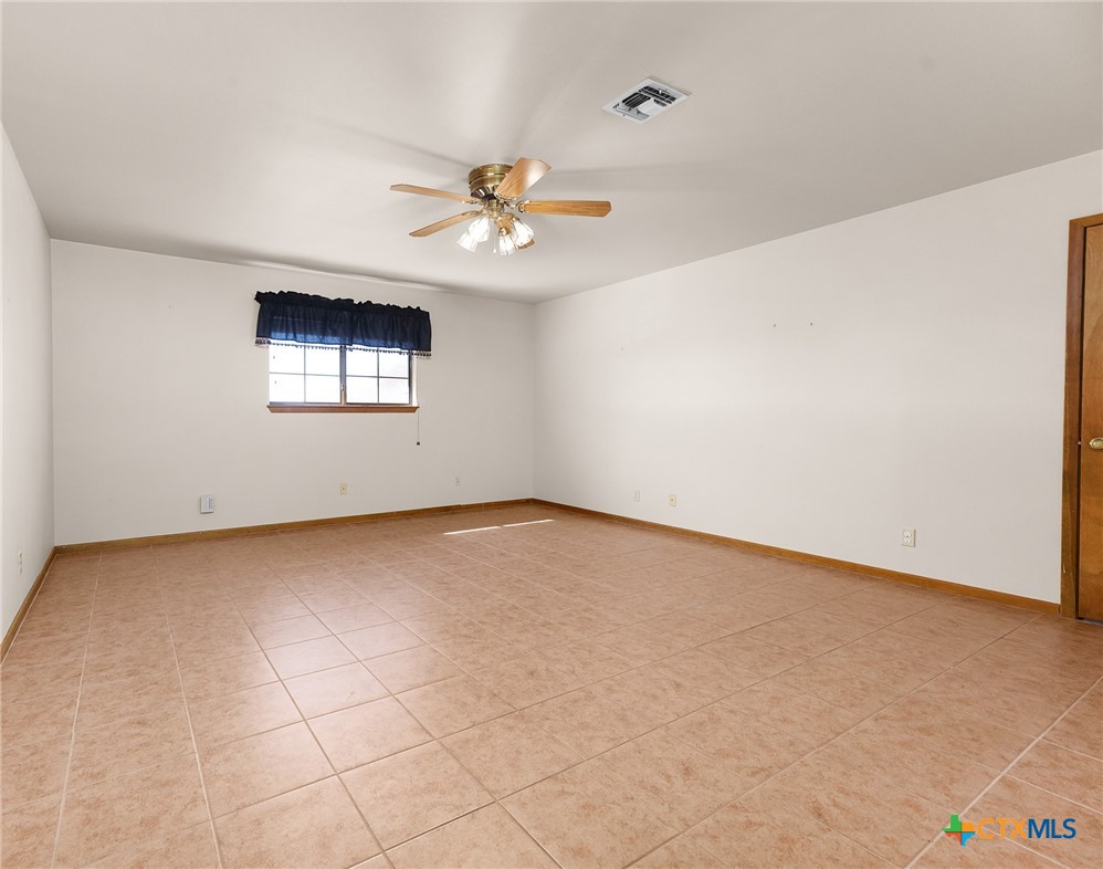 181 Spring Street Property Photo 23