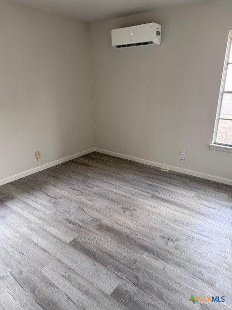 103 Avenue E Street Property Photo 13