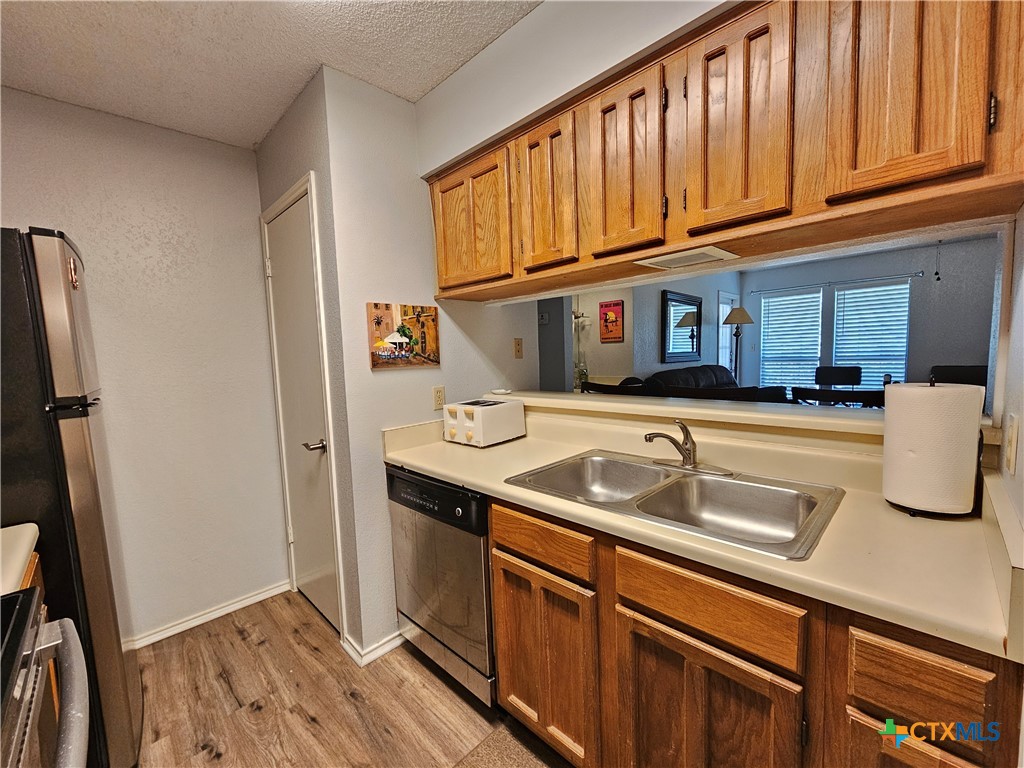 1202 Thorpe Lane 604 Property Photo 12