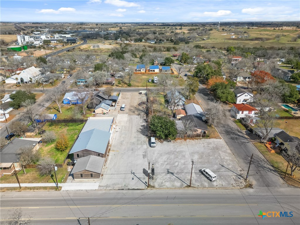 317 N Avenue E Property Photo 22