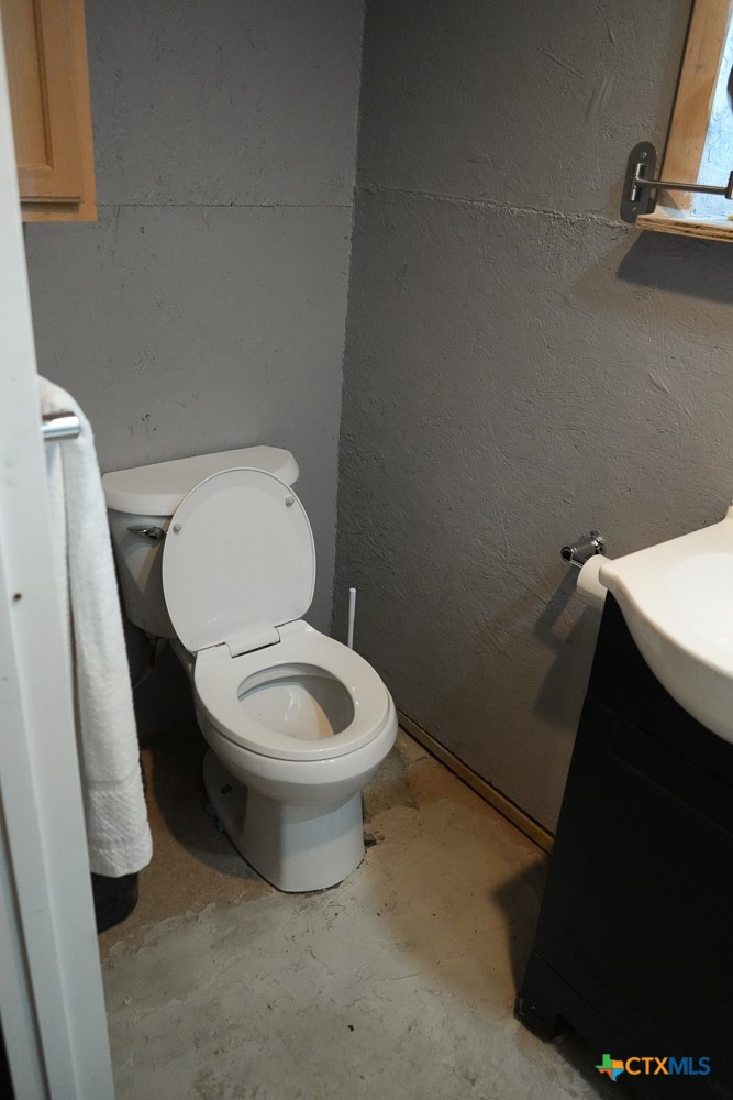 120 Cr 306 Property Photo 31