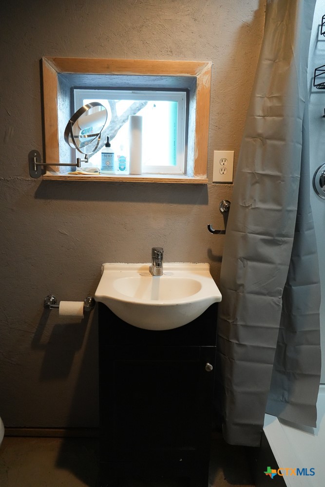 120 Cr 306 Property Photo 32