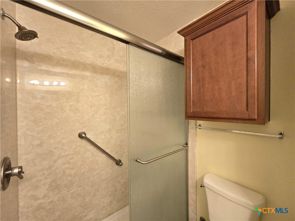 5000 Willamette Lane Property Photo 36