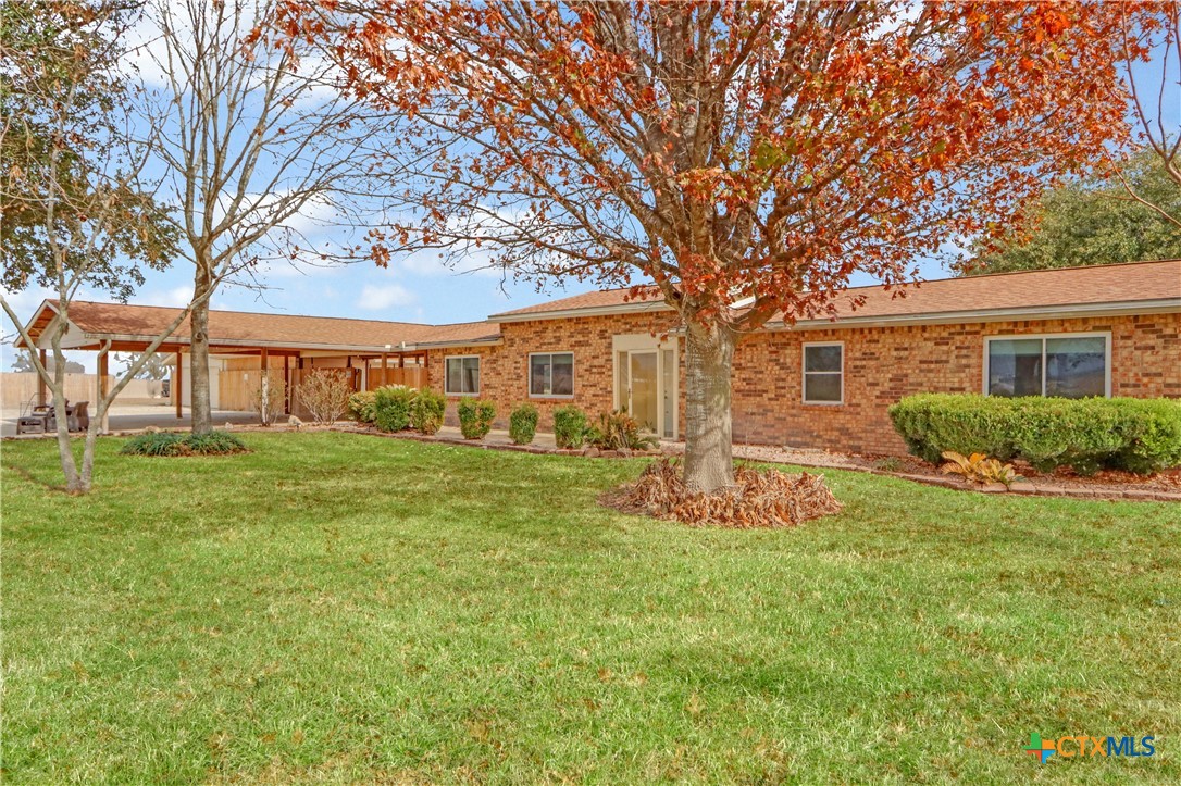 5037 N State Highway 123 Property Photo 2