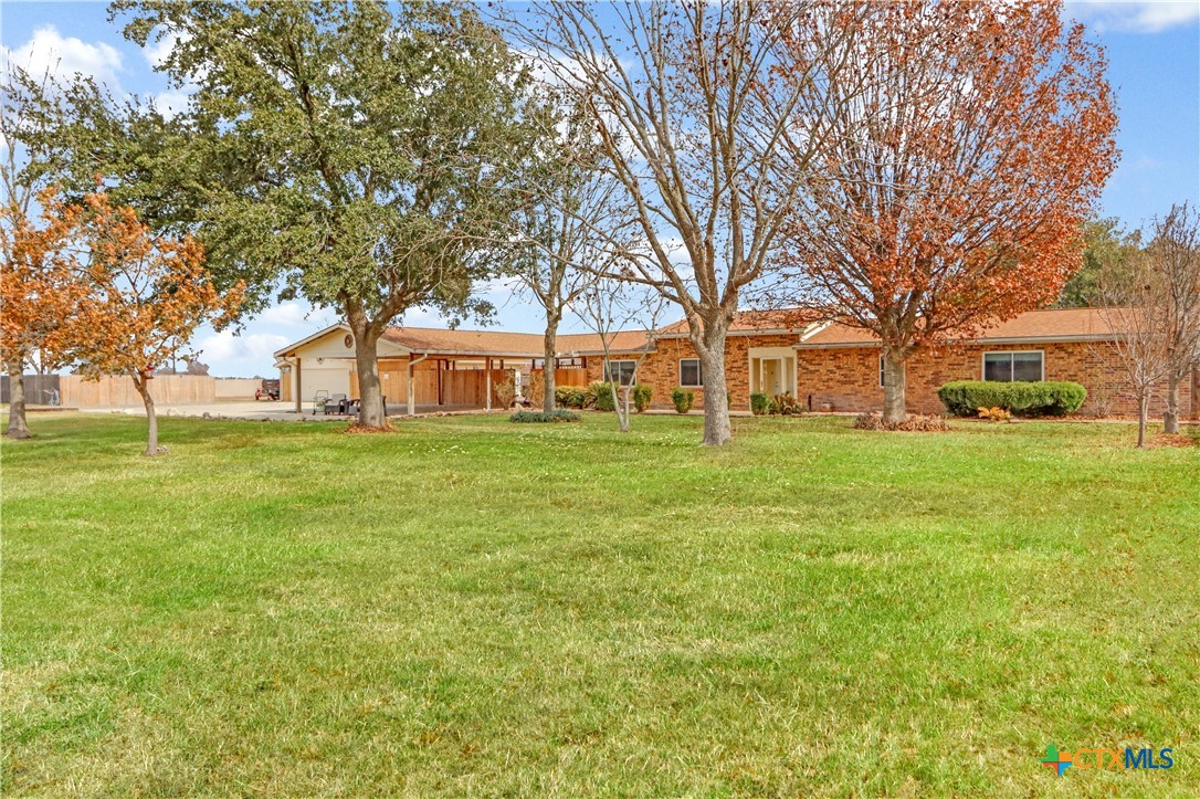 5037 N State Highway 123 Property Photo 3