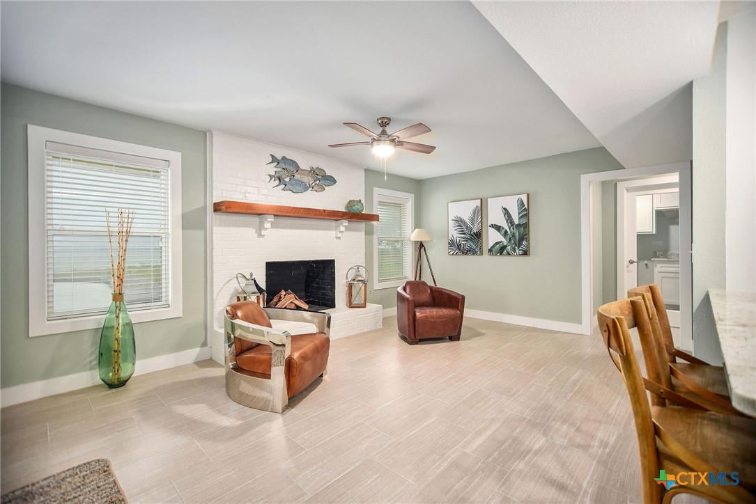 8 Las Brisas Place Property Photo 14
