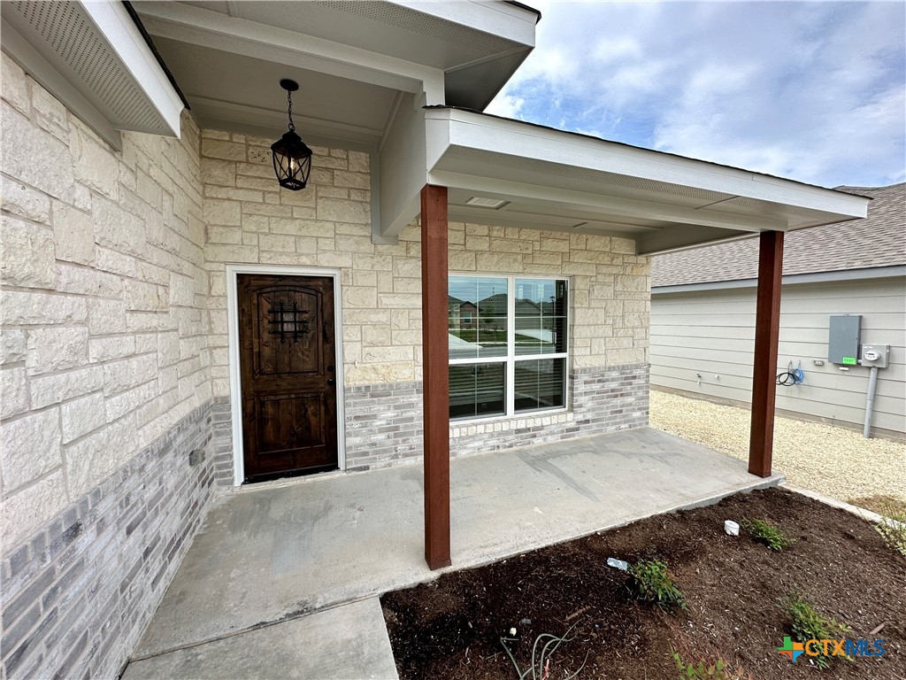 1607 Sideoats Lane Property Photo 2