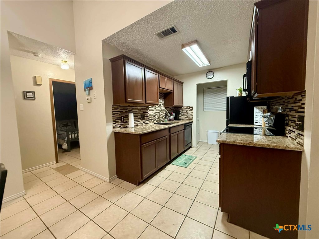 907 Haynes Drive Property Photo 9
