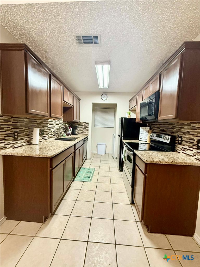 907 Haynes Drive Property Photo 10