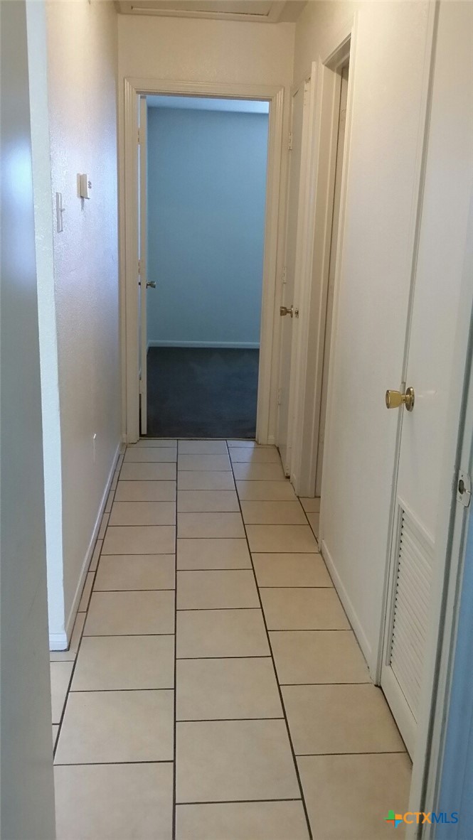 1102 Circle M Drive B Property Photo 9