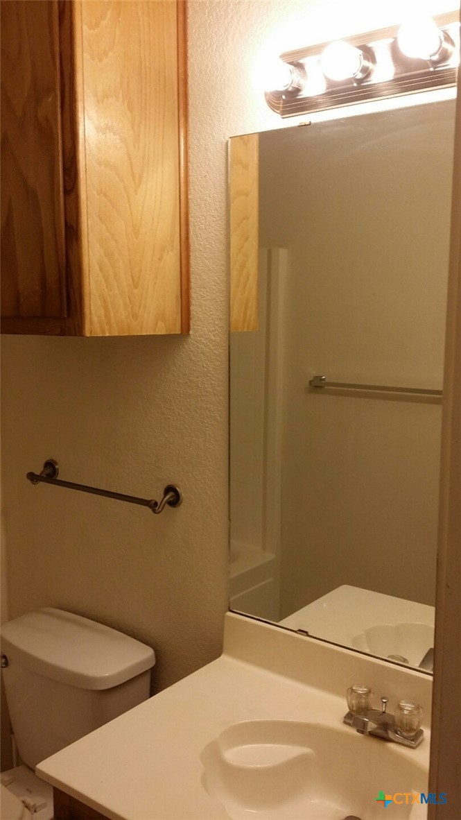 1102 Circle M Drive B Property Photo 17