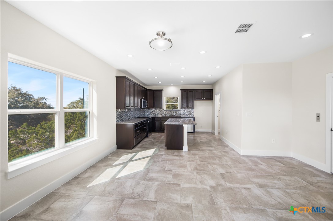 1385 Riviera Drive Property Photo 19