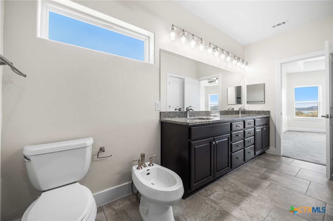 1385 Riviera Drive Property Photo 33