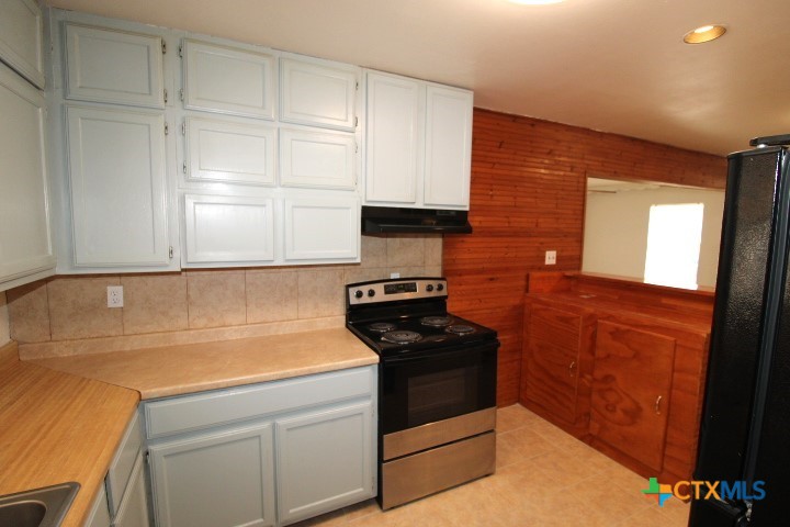 709 S 11th Street Property Photo 4