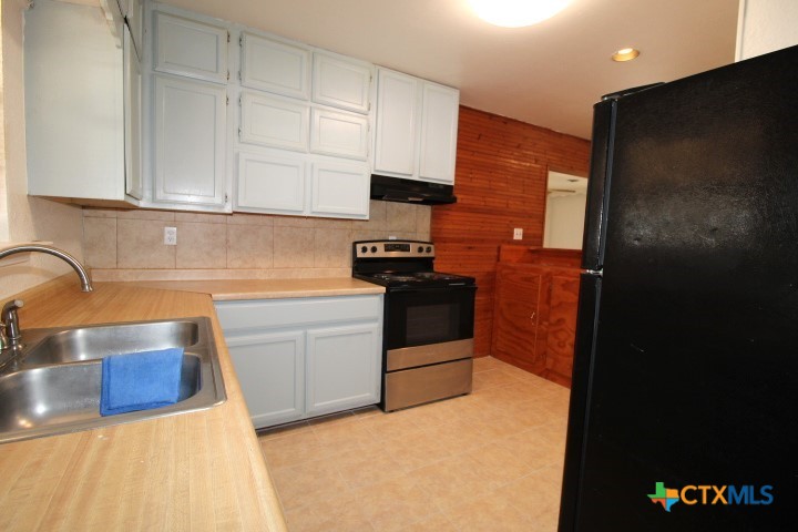 709 S 11th Street Property Photo 6