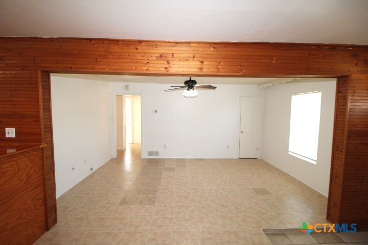 709 S 11th Street Property Photo 8