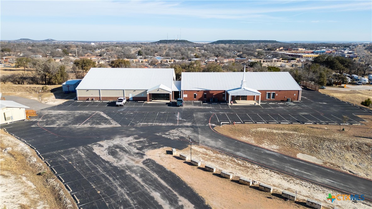 502 W Business 190 Highway Property Photo 3