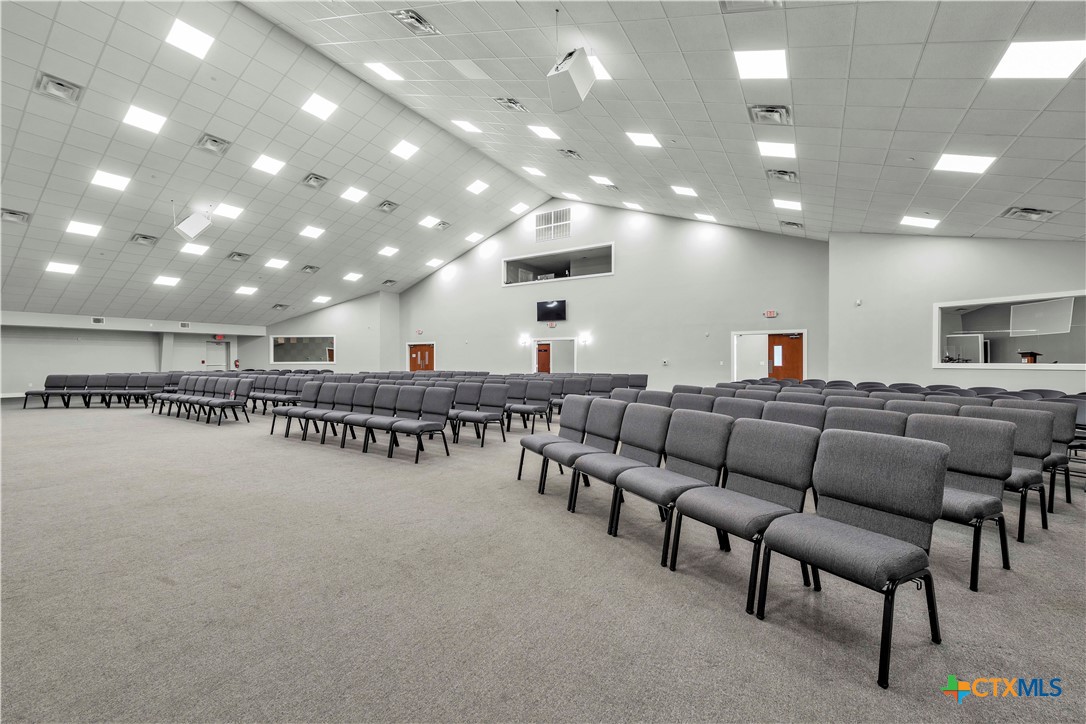 502 W Business 190 Highway Property Photo 15