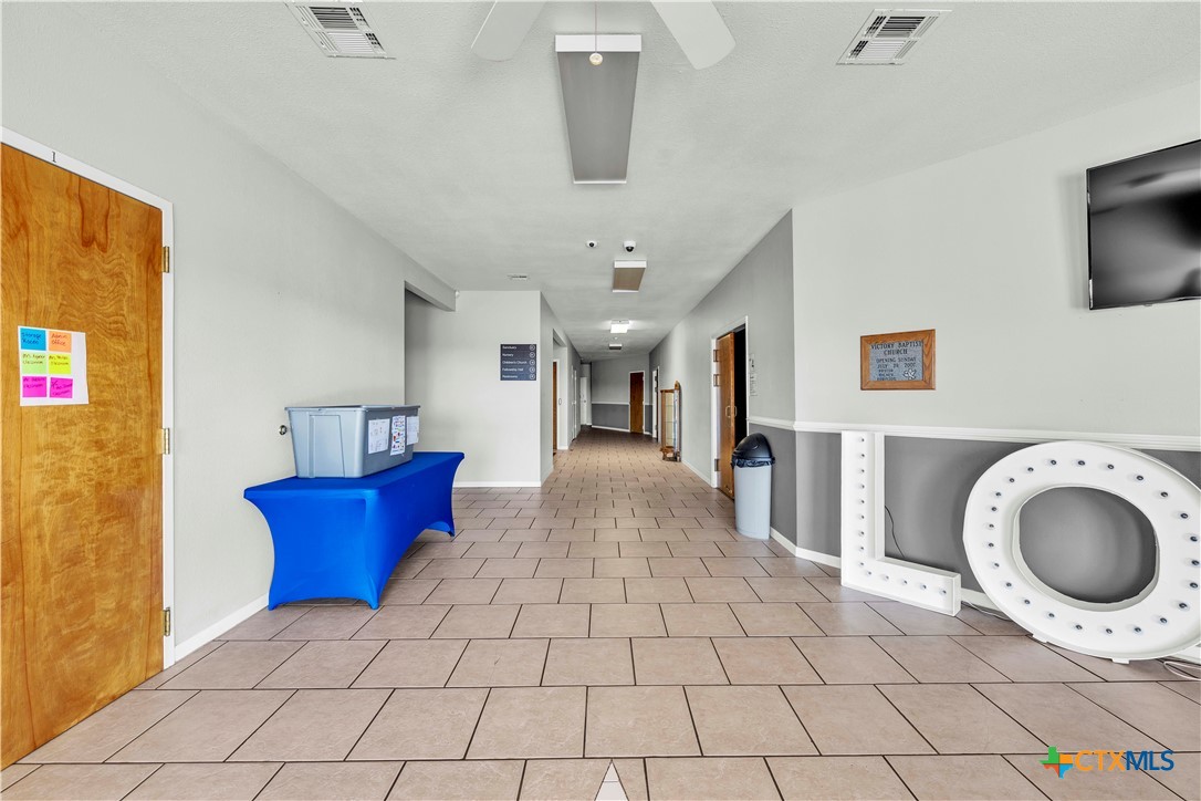 502 W Business 190 Highway Property Photo 28
