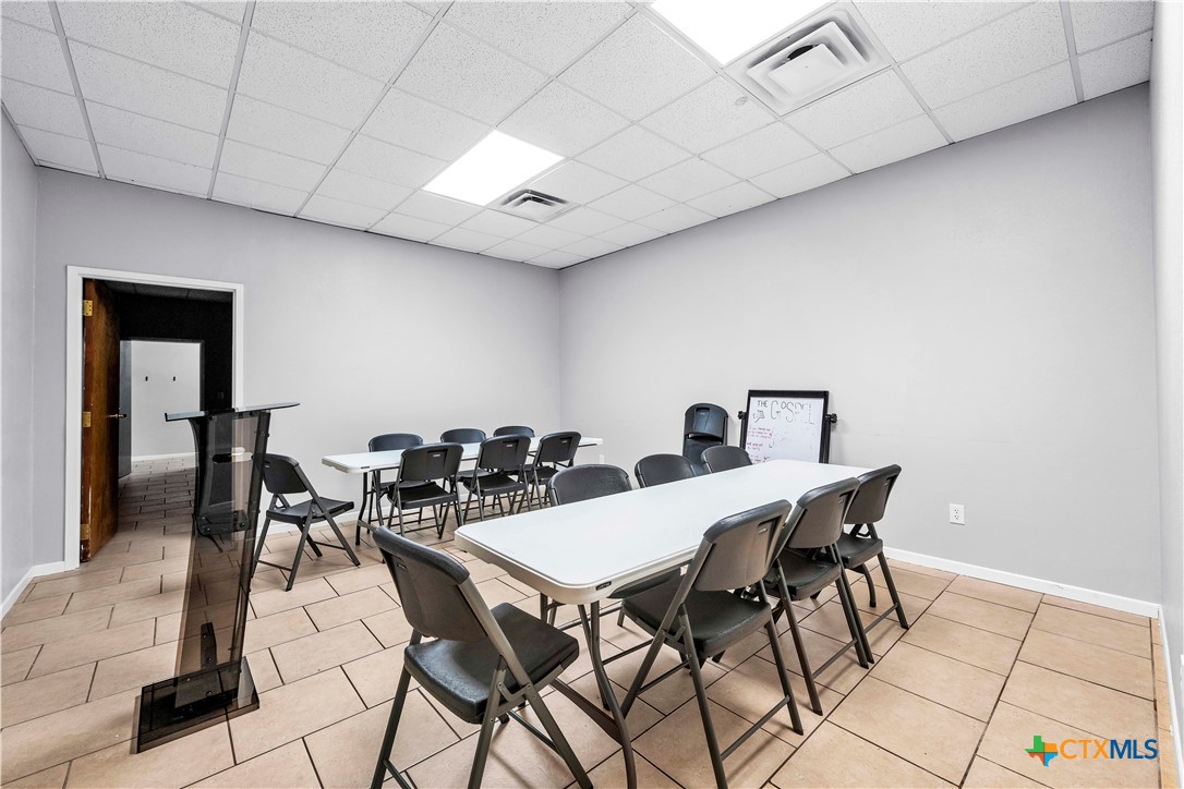502 W Business 190 Highway Property Photo 42