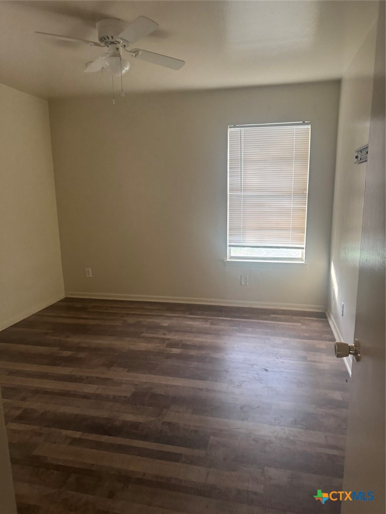 904 Houston Street Property Photo 5