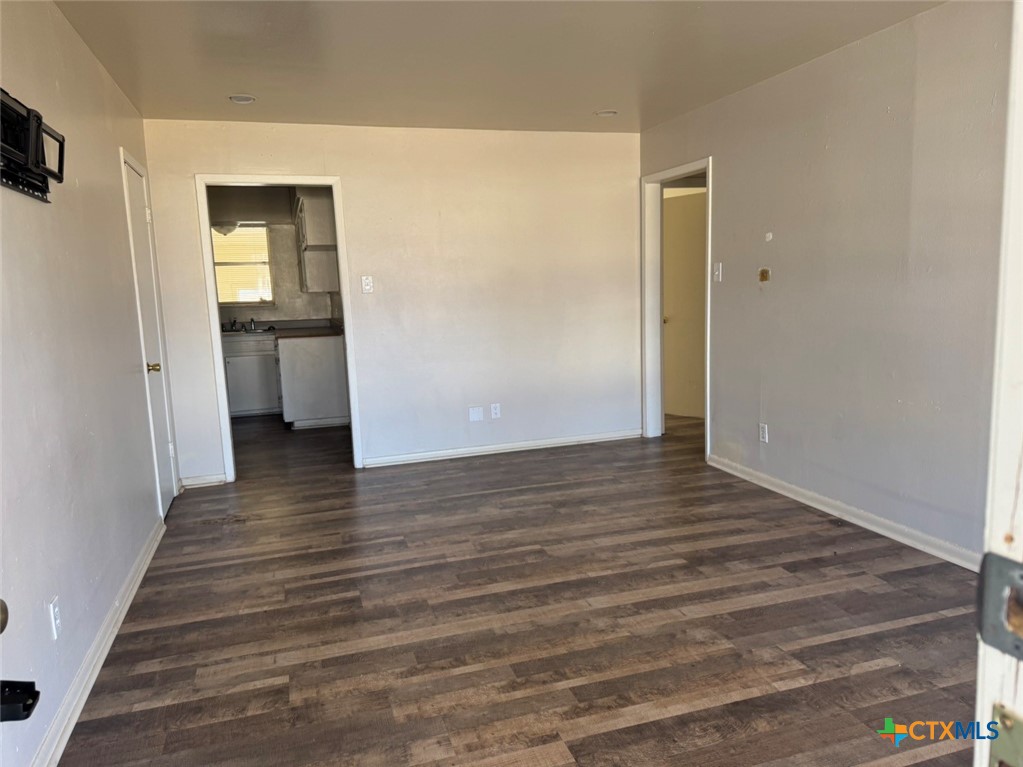 904 Houston Street Property Photo 10