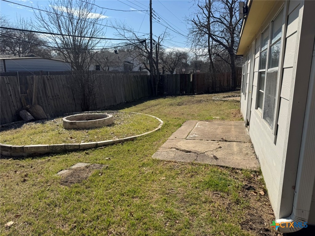 904 Houston Street Property Photo 13