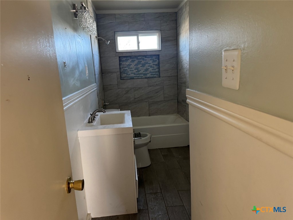 904 Houston Street Property Photo 17