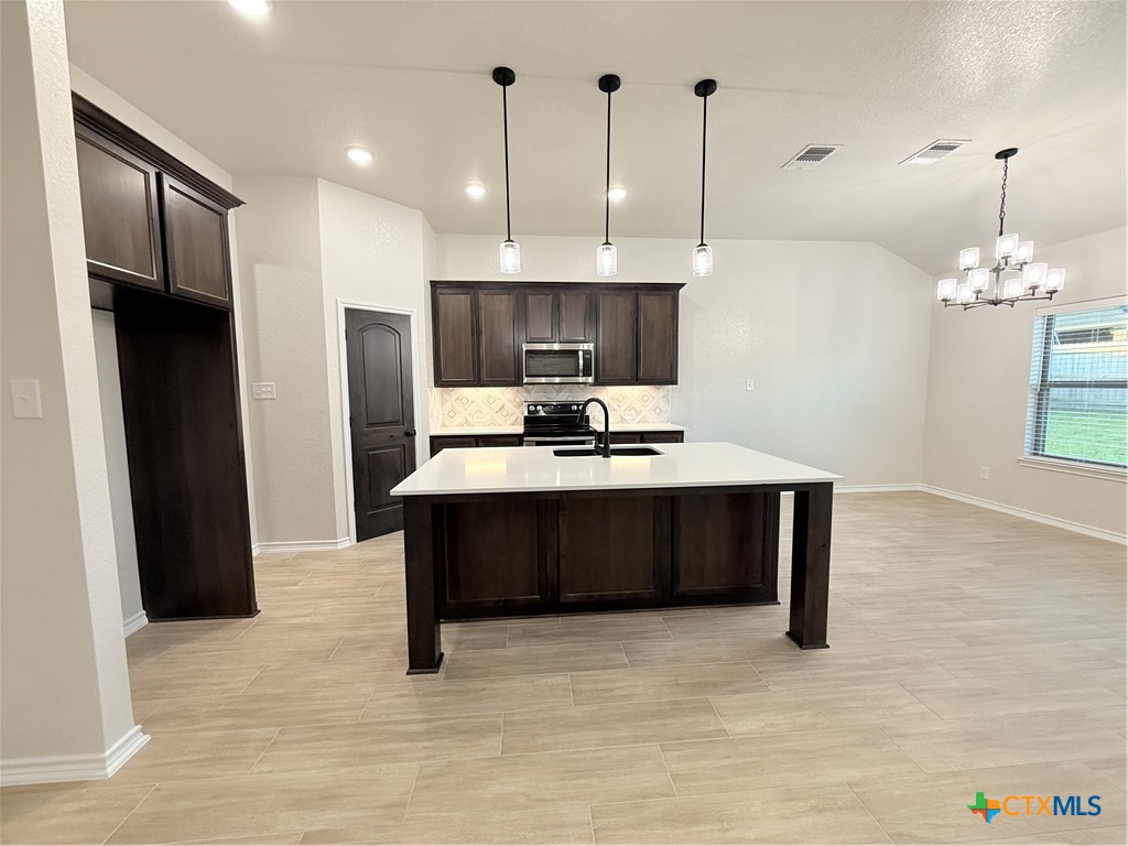 504 Roy Cordell Street Property Photo 6