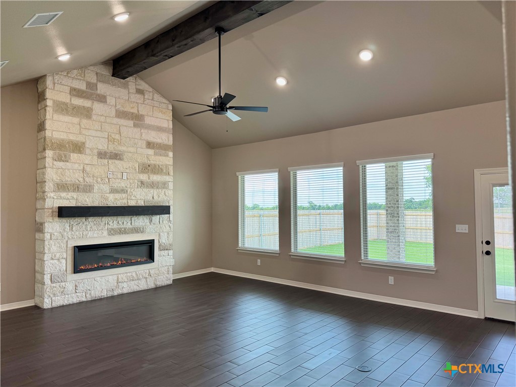 1054 Alice Circle Property Photo 7