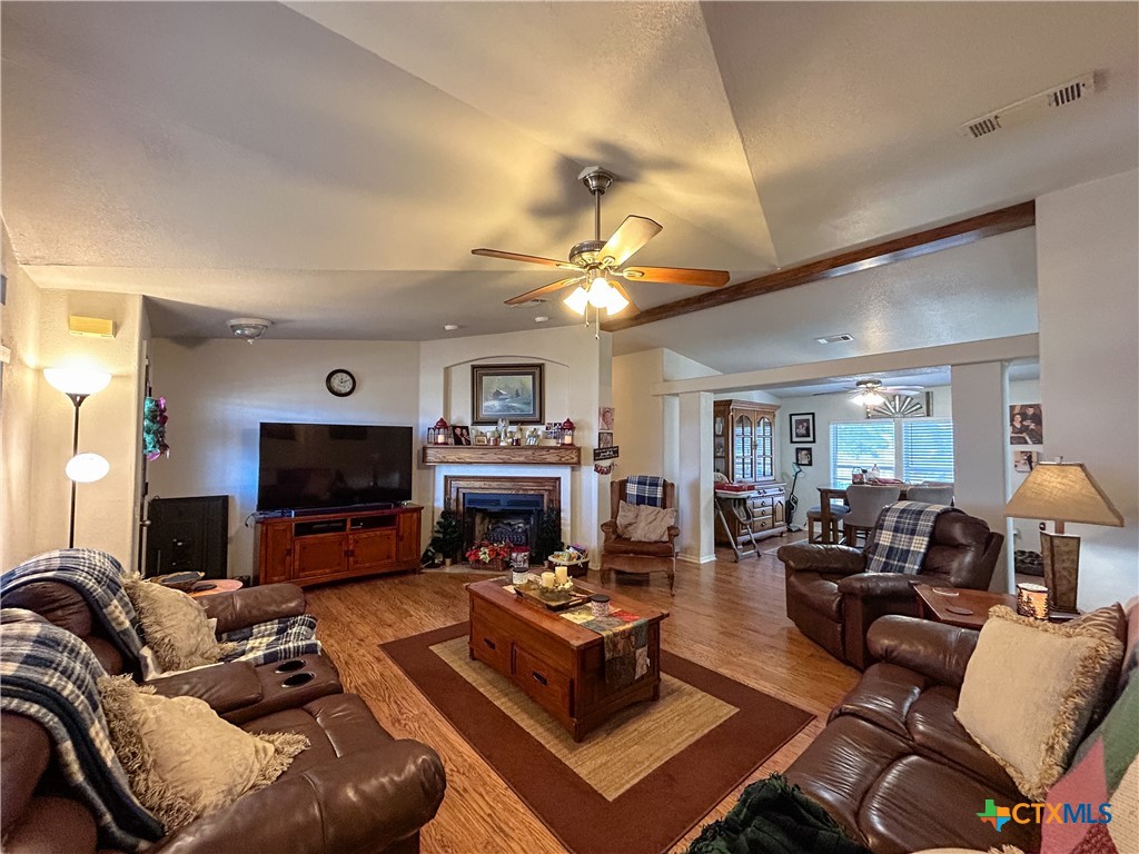 1174 Charco Road Property Photo 4