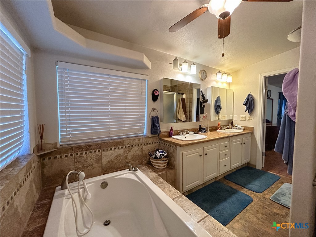 1174 Charco Road Property Photo 14