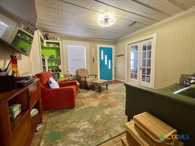 1008 Pleasant Street Property Photo 3