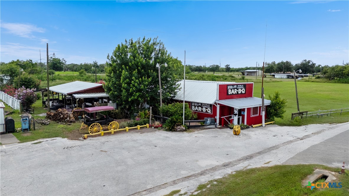 9913 Us-59 Property Photo 5