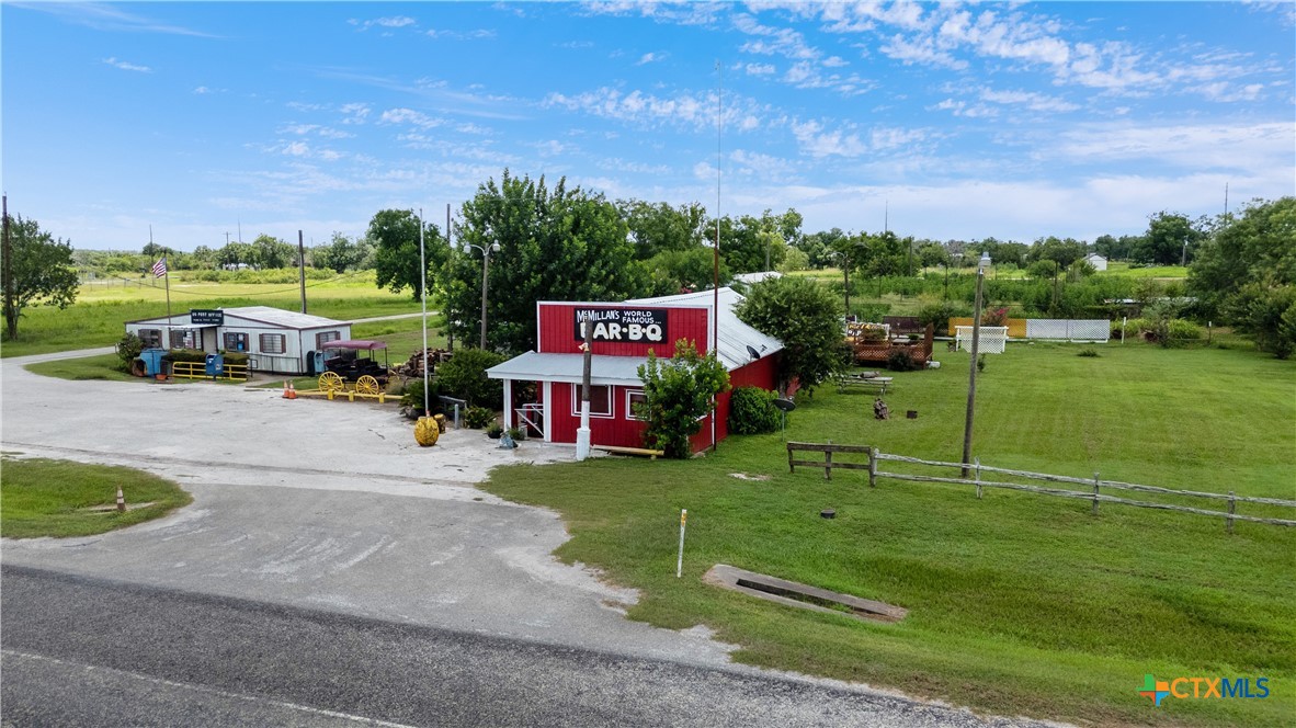 9913 Us-59 Property Photo 6
