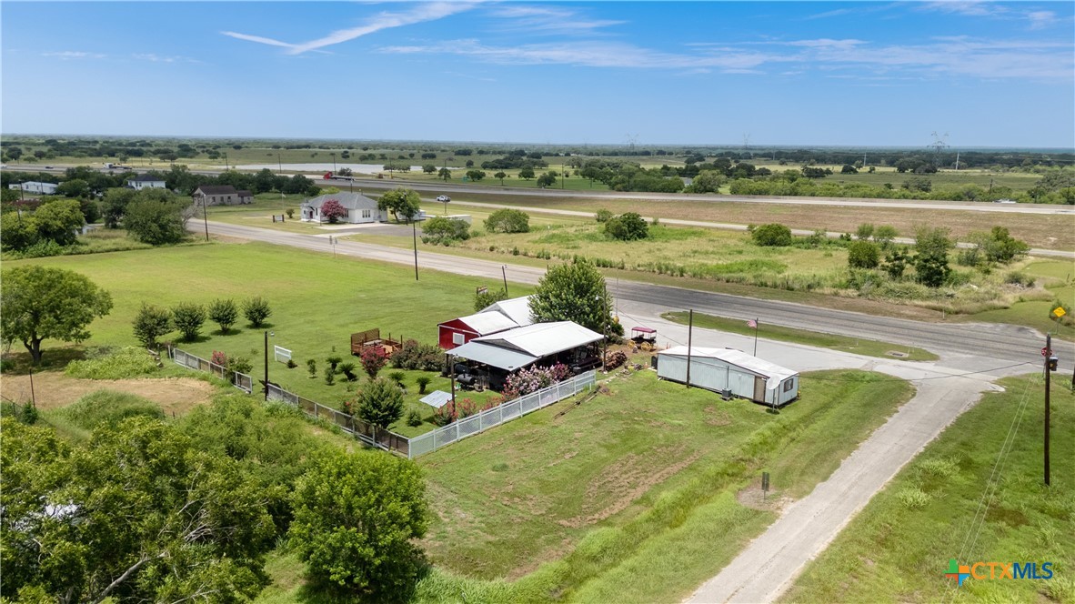 9913 Us-59 Property Photo 10