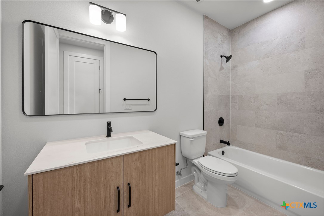 634 Central Parkway 1211 Property Photo 25