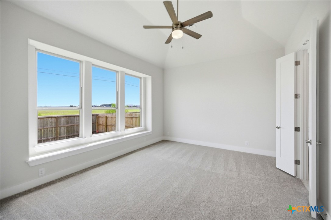 247 White Oak Property Photo 13