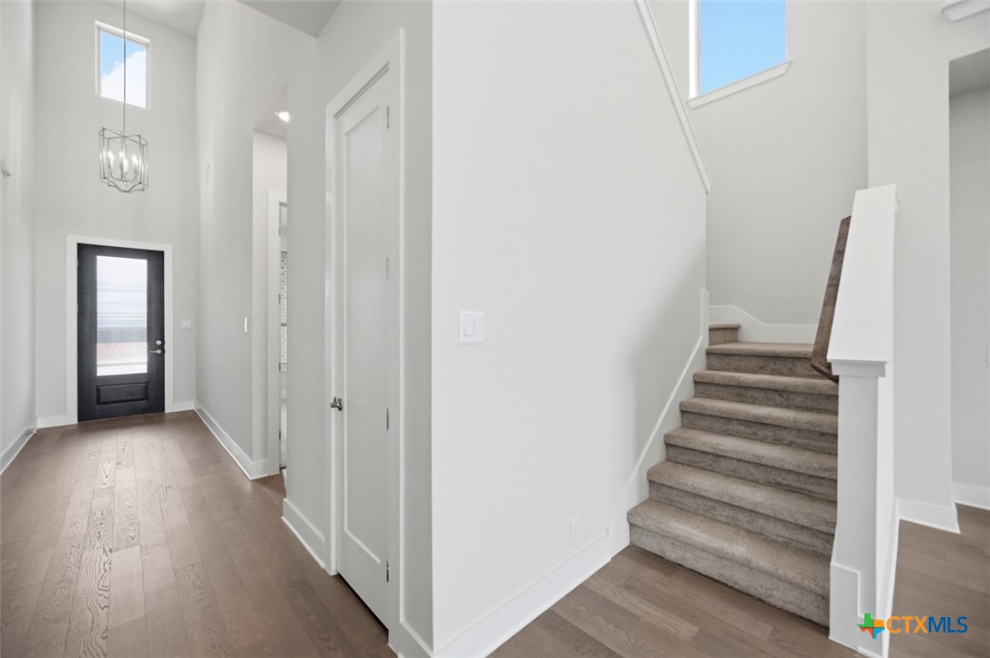247 White Oak Property Photo 18