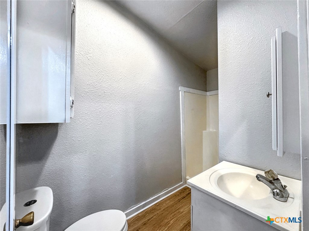 1108 W Mccarty Lane A Property Photo 8