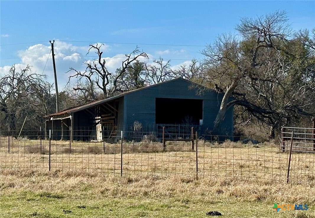 1950 County Road 299 Property Photo 14
