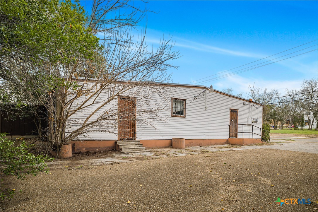 212 E Morris Street Property Photo 36