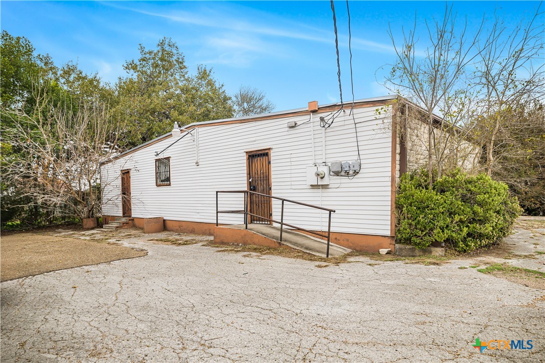 212 E Morris Street Property Photo 37