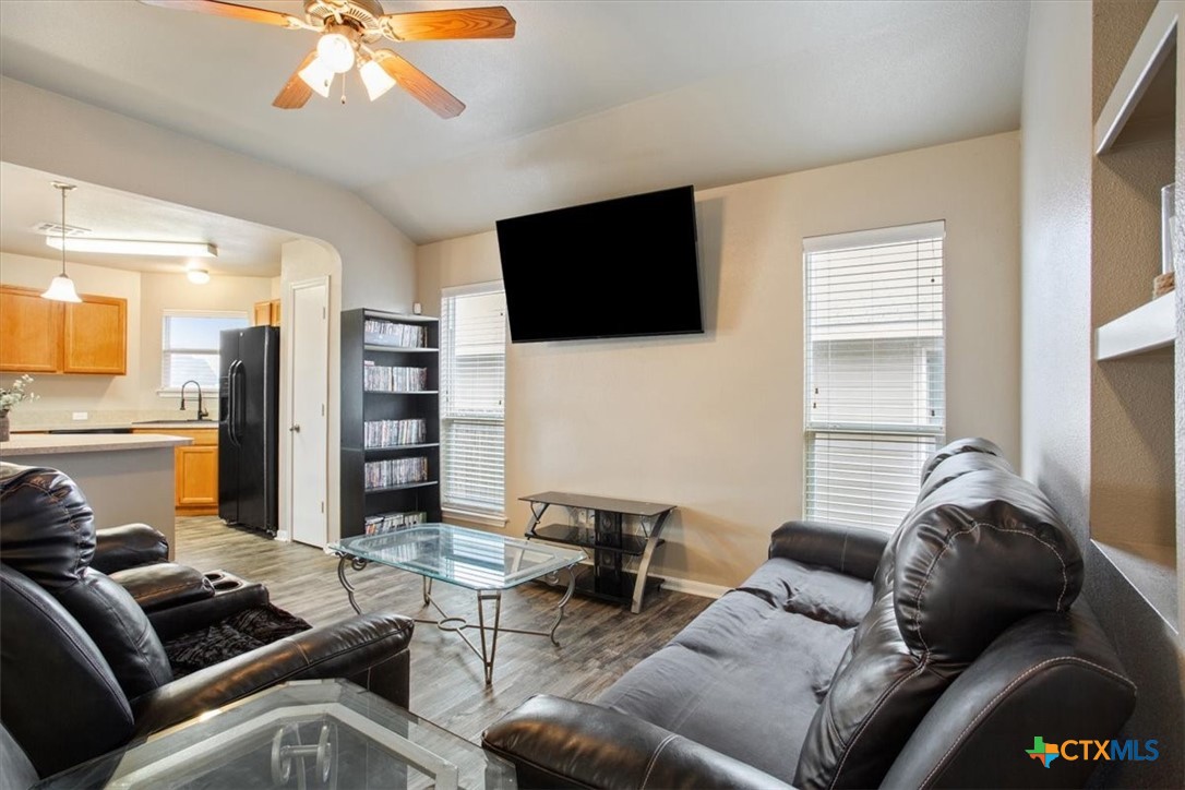 2328 Bellmont Property Photo 3