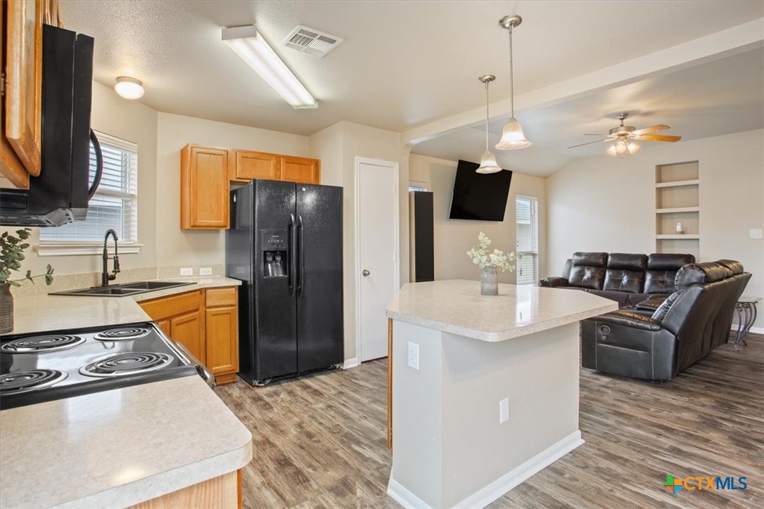 2328 Bellmont Property Photo 12