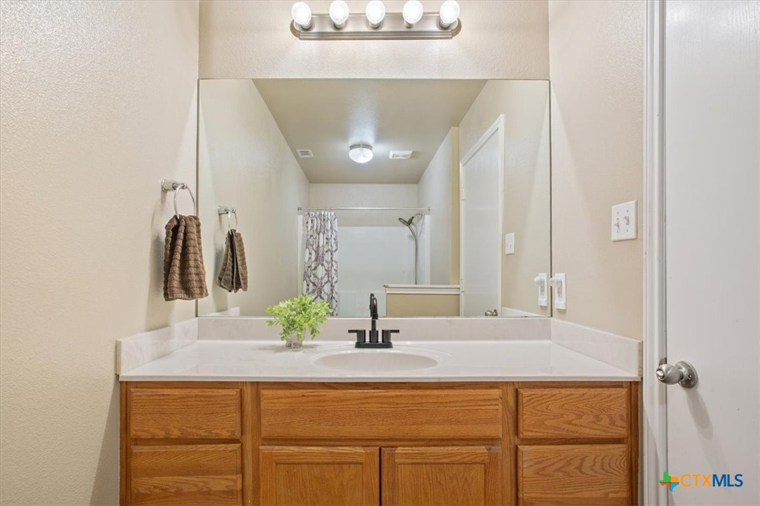 2328 Bellmont Property Photo 14