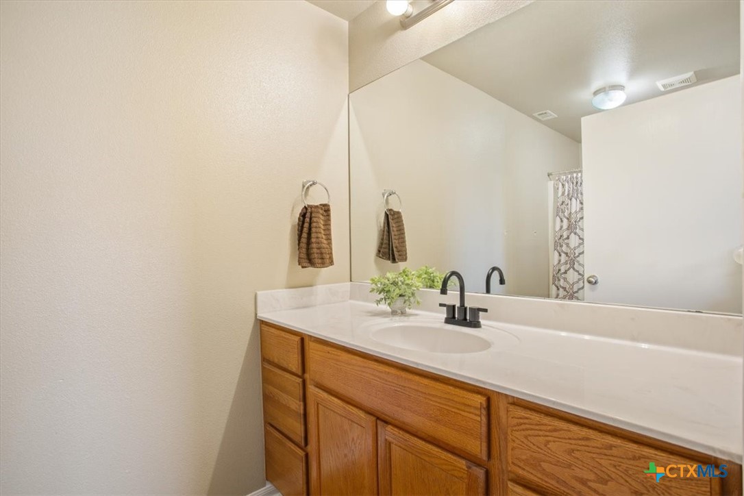 2328 Bellmont Property Photo 15