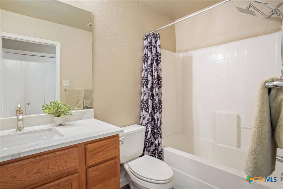 2328 Bellmont Property Photo 19